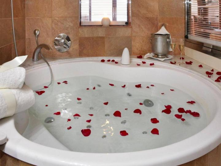 Cómo decorar un baño con estilo romántico