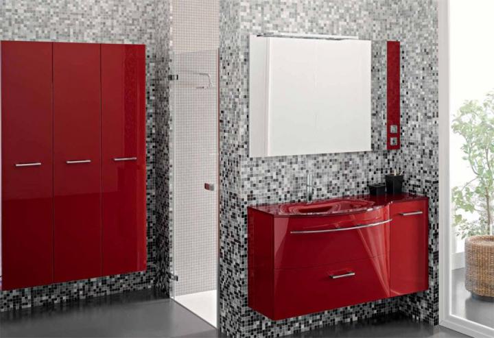 Cuartos de baño en rojo. Colección Ares de Stocco