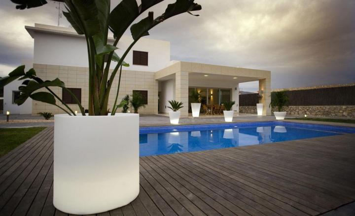 Macetas de exterior con luz