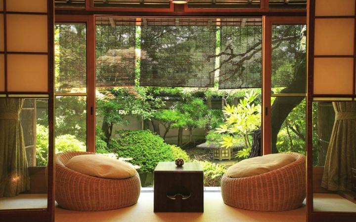 Paneles japoneses para un salón de estilo japonés