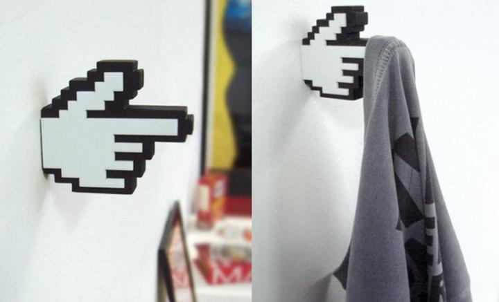 Percheros originales y con estilo: 8-bit hanger