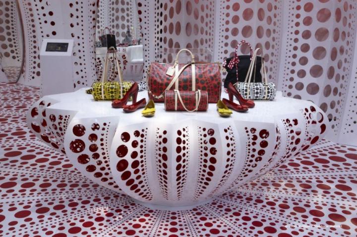 Tienda Louis Vuitton dise&ntilde;ada por Yayoi Kusama