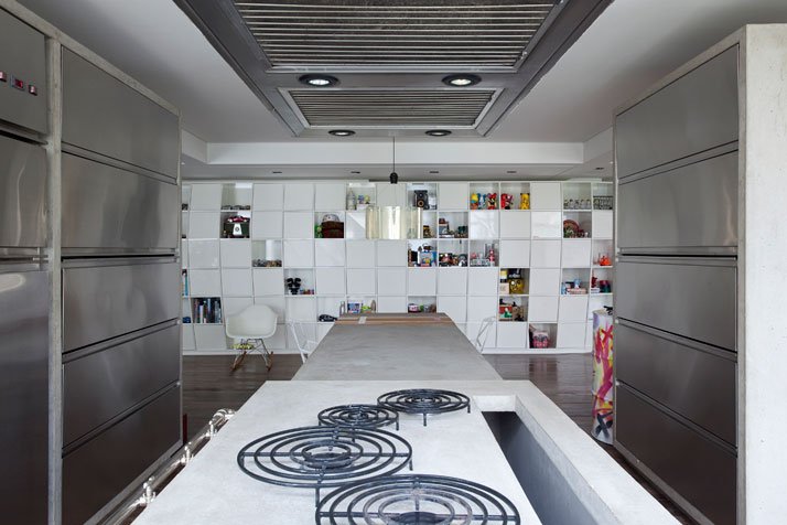 Apartamento Bookshelf de Triptyque Studio