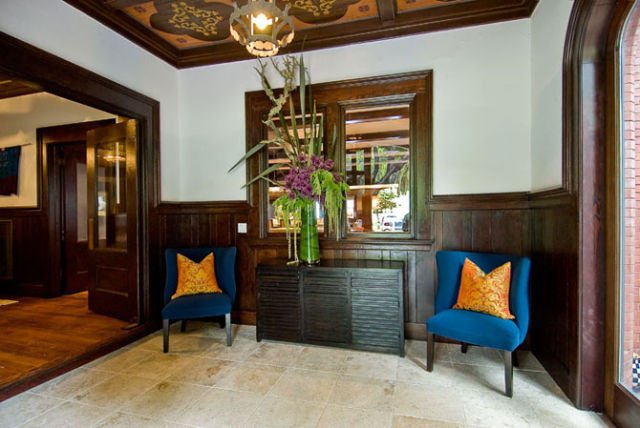 Iglesia convertida en loft. Decoración del hogar.